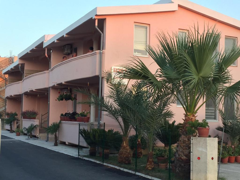 Familien Apartment Zeno Ulcinj Exteriér fotografie