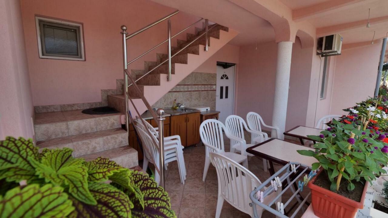 Familien Apartment Zeno Ulcinj Exteriér fotografie